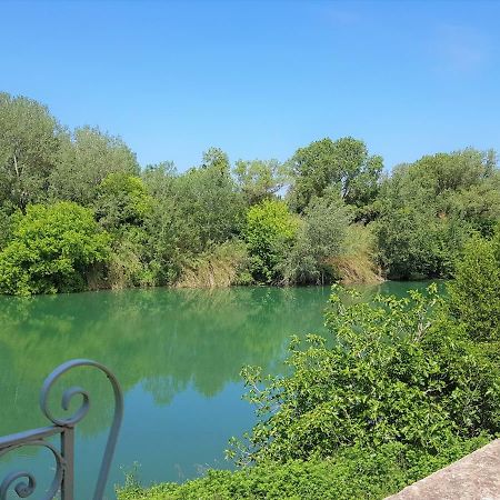 Gite Face A La Riviere -Proche Du Pont Du Gard- Montfrin Екстериор снимка